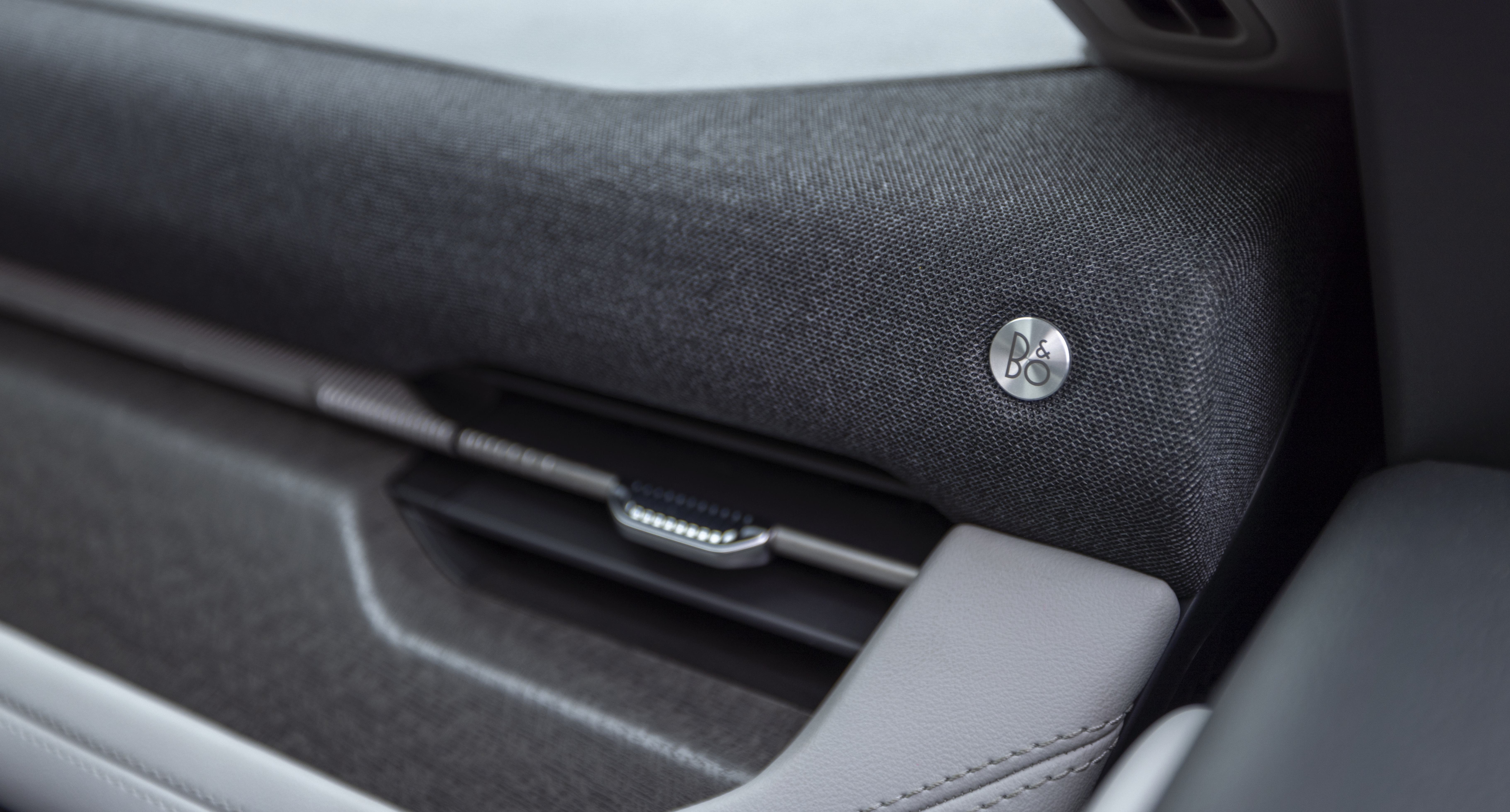 Sistema de Sonido Premium B&O®