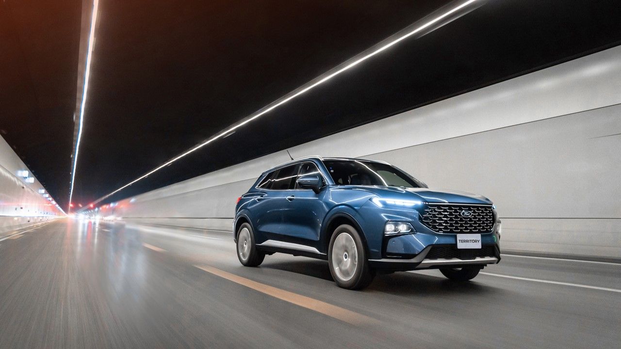 Asistente anti-colisión con frenado autónomo (AEB)