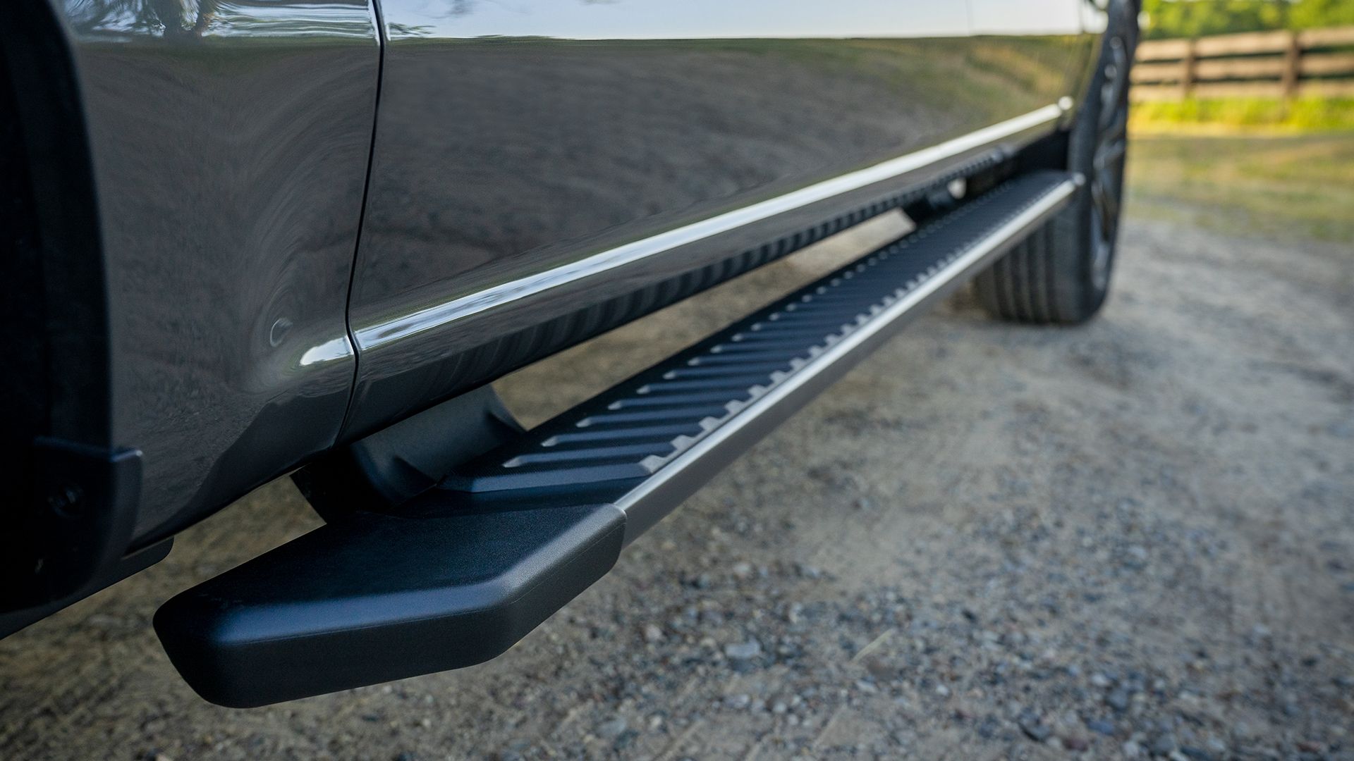 Pisaderas eléctricas con despliegue automático